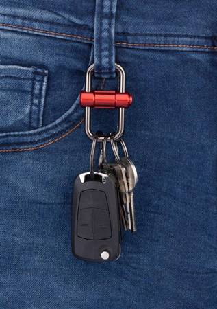 keychain with 3 TROIKA 2-way key rings - red