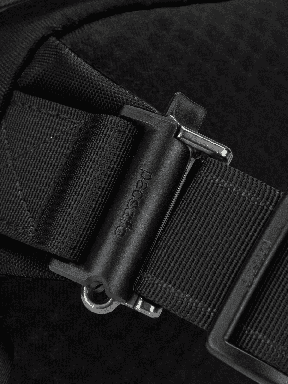 Pacsafe Metrosafe X Urban Sling