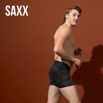 Boxershorts für Herren mit atmungsaktivem SAXX DAYTRIPPER Boxer Brief Fly mit Camouflage-Reißverschluss - schwarz.