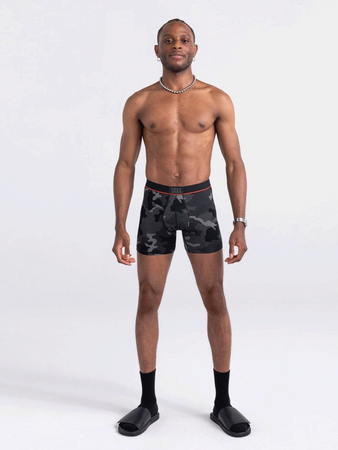 Herren-Schnelltrocknungs-Boxershorts SAXX VIBE Boxer Brief Camouflage - Schwarz