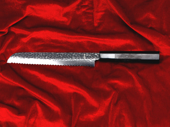 Nóż do chleba Aka Tori ze stali damasceńskiej 8" - Tokyo Black