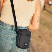 Torebka miejska na ramię antykradzieżowa Pacsafe Go - czarna