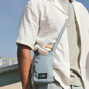 Pacsafe GO Anti-Diebstahl-Umhängetasche - mint