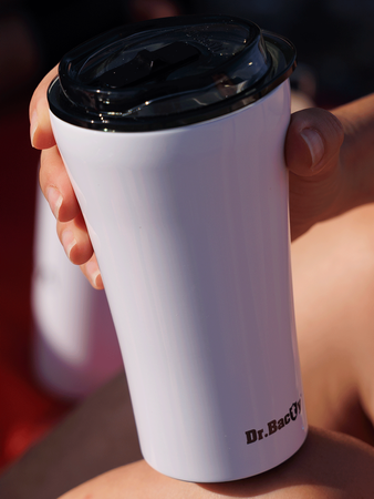 Dr.Bacty Apollo 2.0 keramikbeschichteter Kaffeebecher 360 ml - Glänzend Weiß