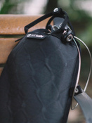 Sejf podróżny antykradzieżowy średni Pacsafe Travelsafe 5 l GII - czarny