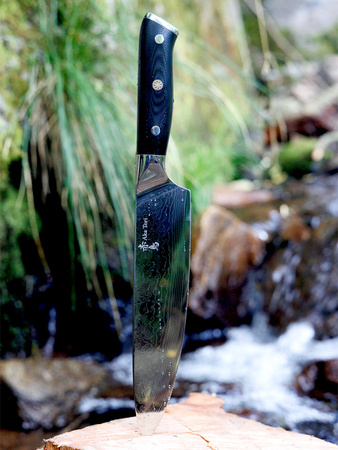 Nóż szefa kuchni Aka Tori ze stali damasceńskiej 8" - Osaka Pro