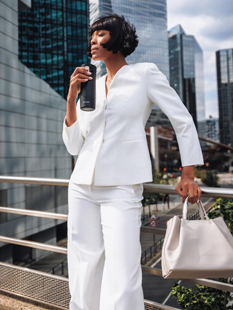 Contigo West Loop 3.0 Thermobecher 470ml - Französische Bulldogge - Matt Schwarz