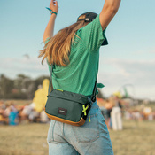 The small urban anti-theft bag Pacsafe Go - green