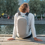 Pacsafe eco 25l anti-diebstahl-tourenrucksack mit econyl - grau