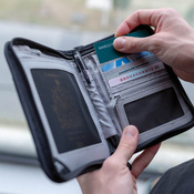 Men's small RFID Pacsafe V150 wallet - black