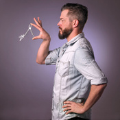 TROIKA mini travel tool