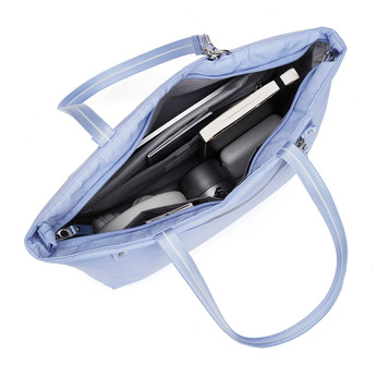 Torba damska antykradzieżowa Pacsafe W - błękitna