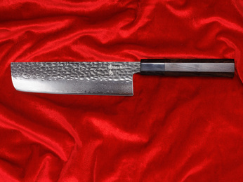 Nóż Nakiri do warzyw Aka Tori ze stali damasceńskiej 7" - Tokyo Black