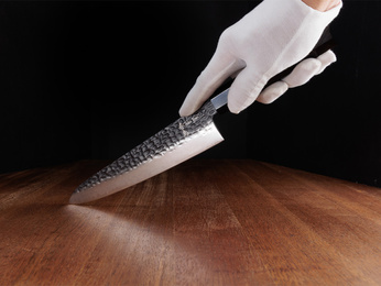 Exclusive Aka Tori Tokyo Black 8" Chef's Knife – Damascus Steel Business Gift with Custom Engraving Option