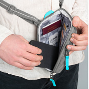 Pacsafe GO Anti-Diebstahl-Umhängetasche - stone