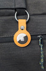 schlüsselanhänger etui TROIKA airtag cover - gelb