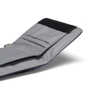 Pacsafe RFIDsafe recycelte Anti-Diebstahl-Geldbörse - marineblau