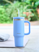Becher mit Thermalwasser mit Gravur Streeterville Tumbler 800 ml - Daydream