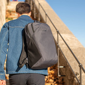 Anti-theft hiking backpack Vibe 20L - dark gray