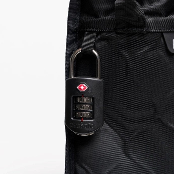 Diebstahlsicherer tragbarer safe pacsafe travelsafe x15 schwarz