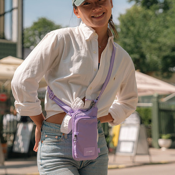 Torba na ramię antykradzieżowa Pacsafe GO - lawendowa