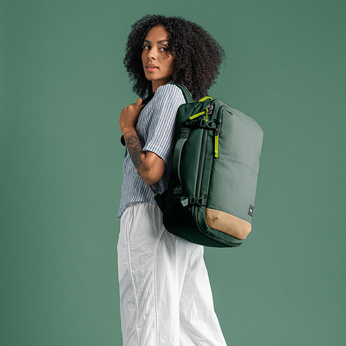 Plecak kabinowy antykradzieżowy Pacsafe Go 34 l - zielony