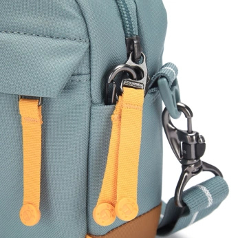 Small urban anti-theft bag Pacsafe Go - mint