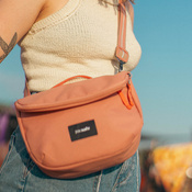 Pacsafe Go erweiterbare Anti-Diebstahl-Tasche für Frauen - rosa